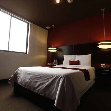 Hotel Ginebra Лима Экстерьер фото