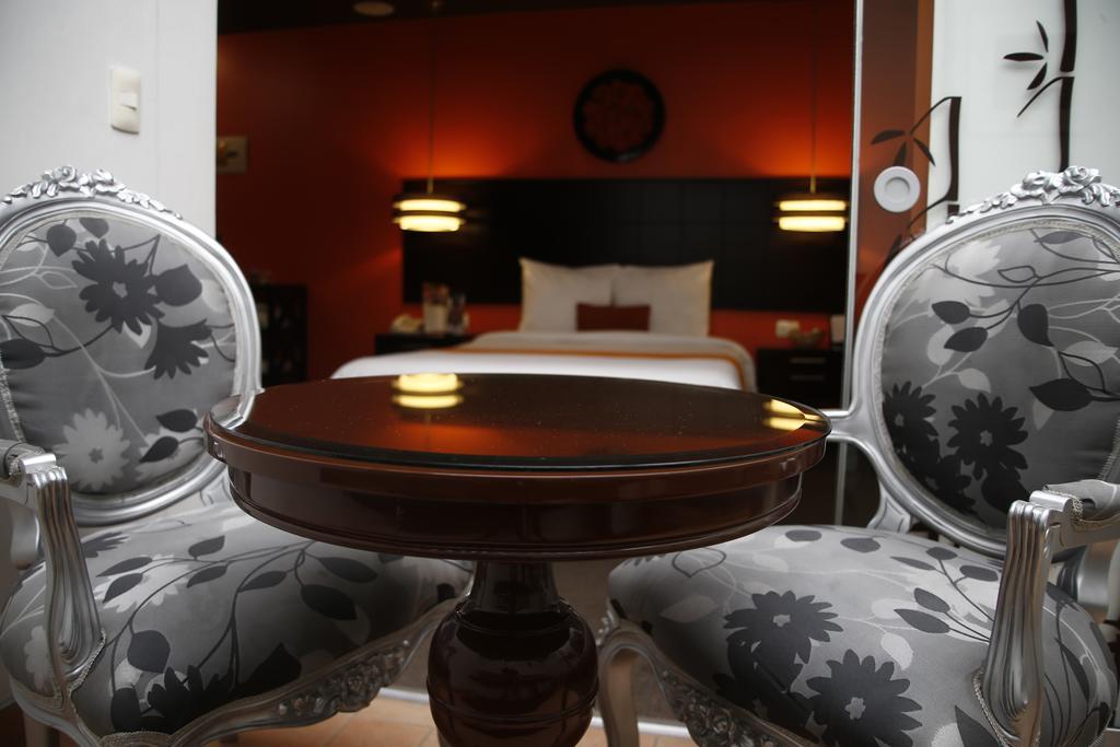Hotel Ginebra Лима Экстерьер фото